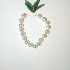 White Pearl Necklace with a Gold chain